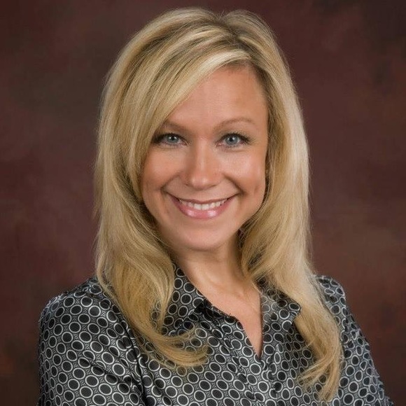 Meet your Posher, Angie - Picture 1 of 1